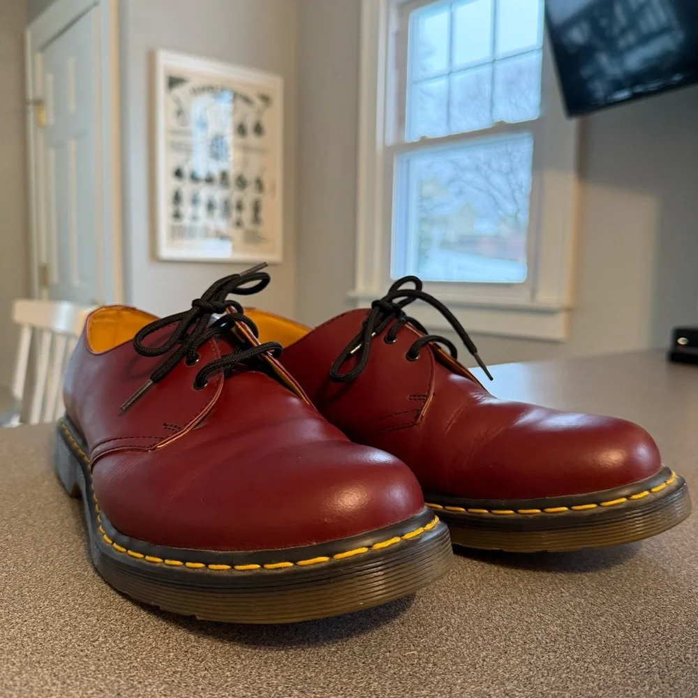 1461 Smooth Leather Dr. Martens Oxford Shoes - Picture 2 of 9